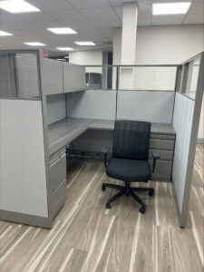HON cubicle with task chair